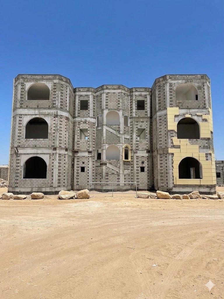 Villa superstructure under construction by Brouj Doha, Qatar